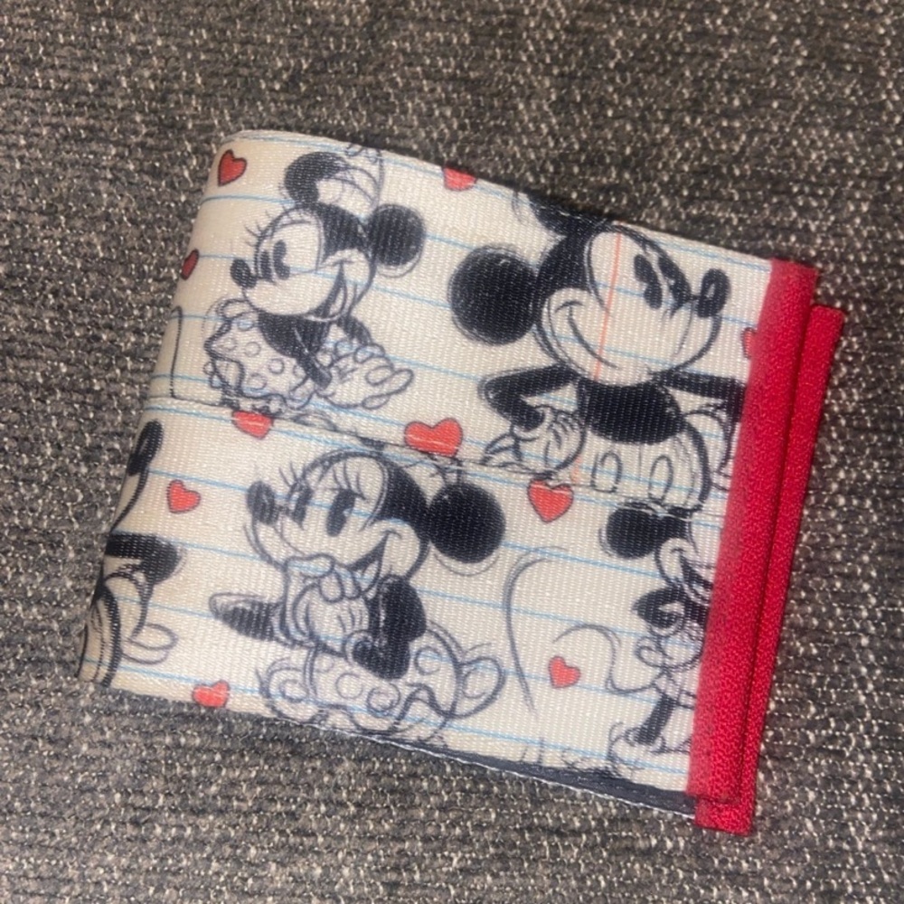 Harvey’s Mickey Loves Minnie Billfold Wallet